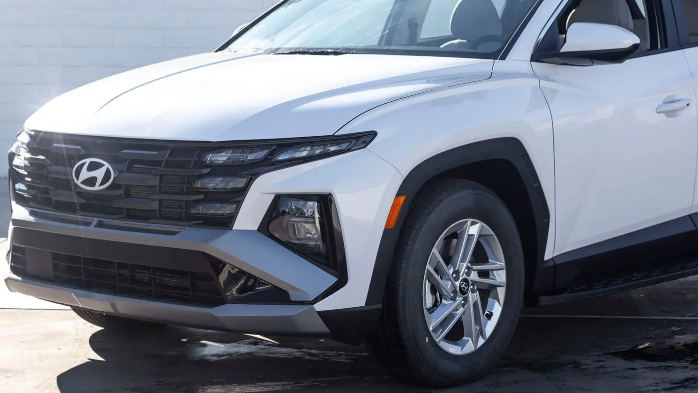 2025 Hyundai TUCSON SE