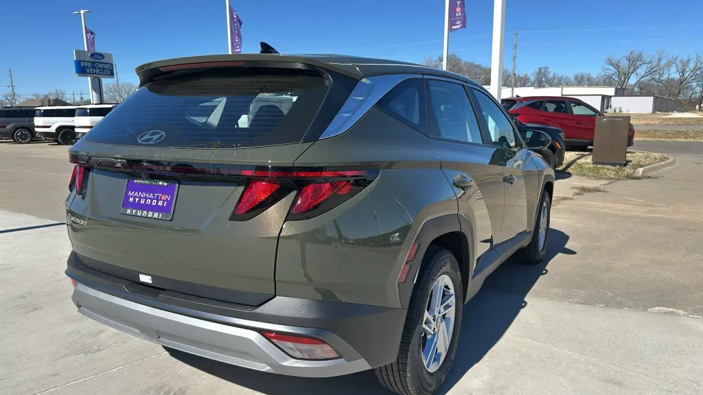 2026 Hyundai TUCSON SE