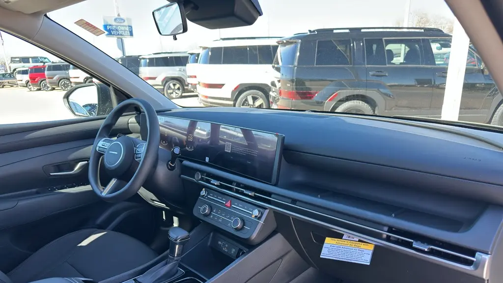 2026 Hyundai TUCSON SE