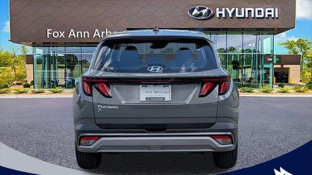 2026 Hyundai TUCSON SE