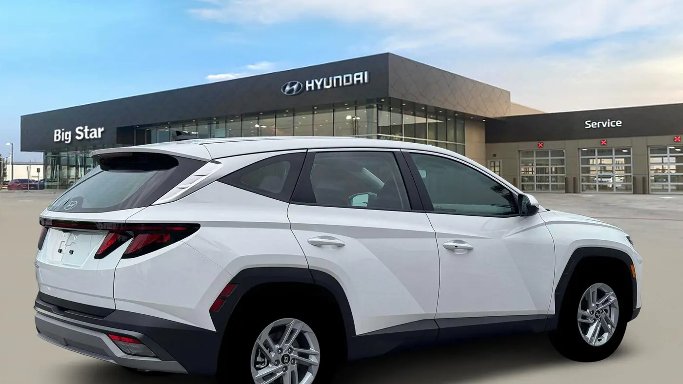 2026 Hyundai TUCSON SE