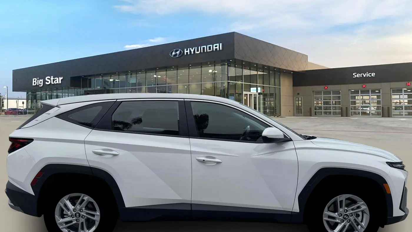 2026 Hyundai TUCSON SE