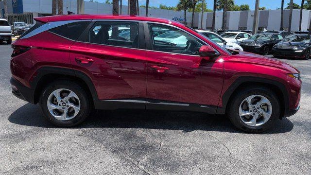 2024 Hyundai TUCSON SE