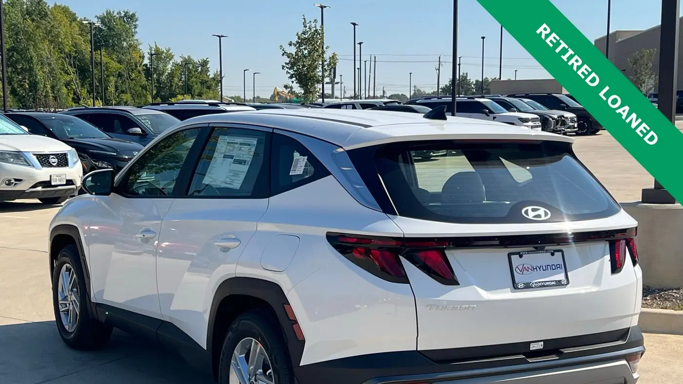 2026 Hyundai TUCSON SE