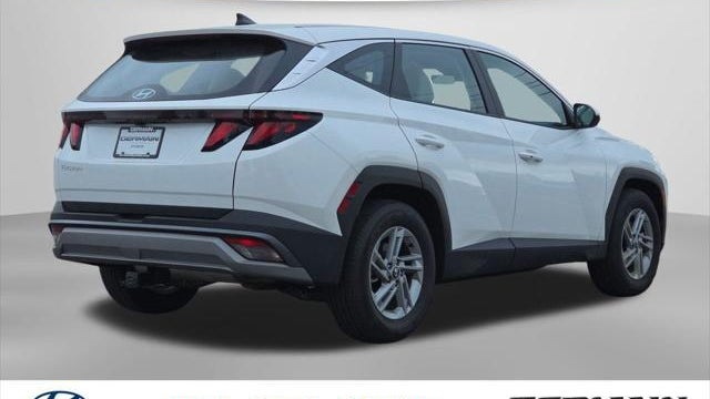 2026 Hyundai TUCSON SE