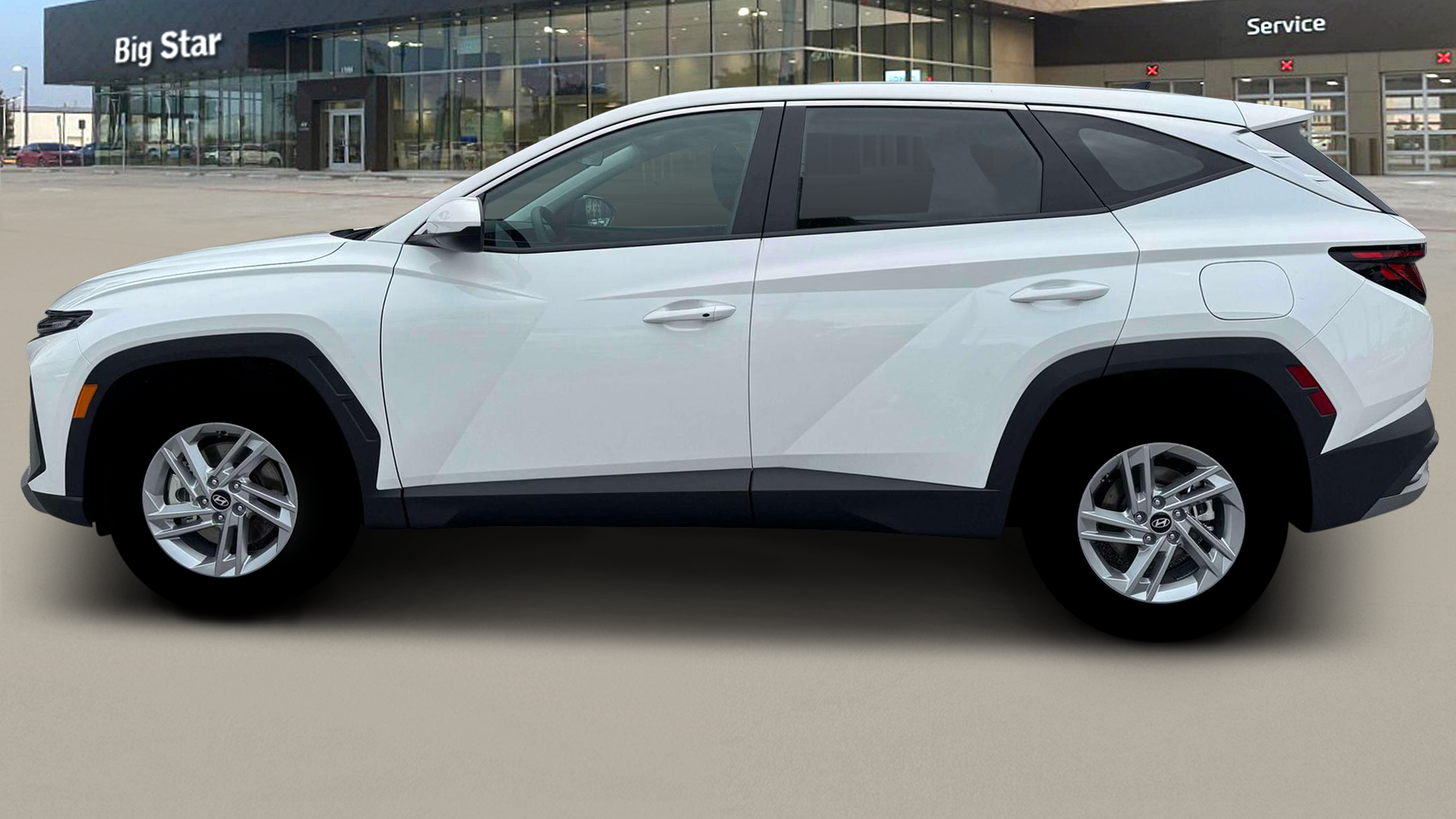 2026 Hyundai TUCSON SE