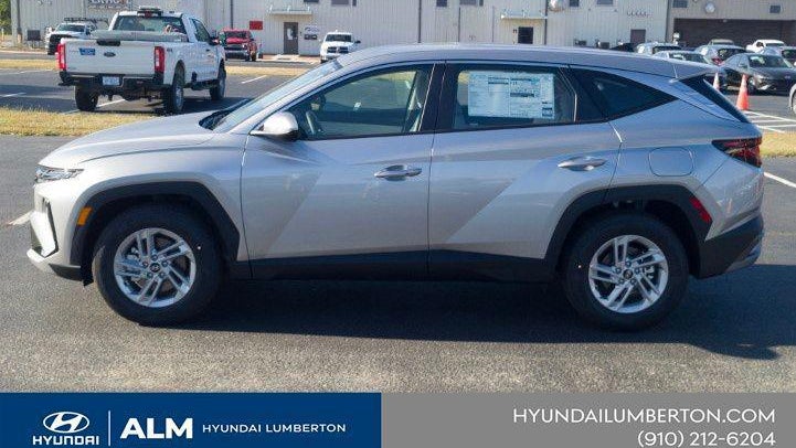 2026 Hyundai TUCSON SE