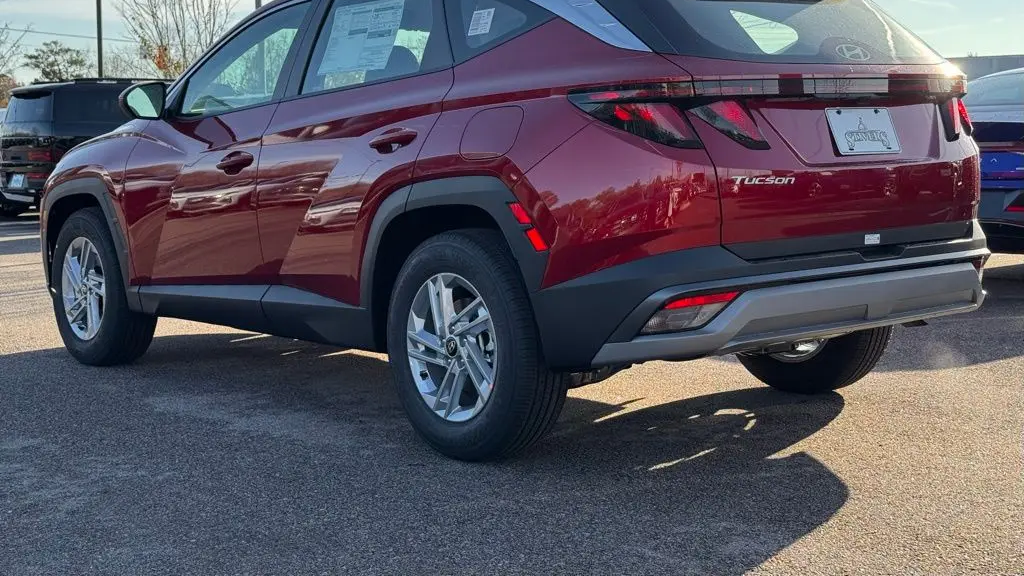 2026 Hyundai TUCSON SE