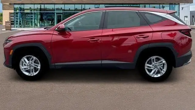 2026 Hyundai TUCSON SE