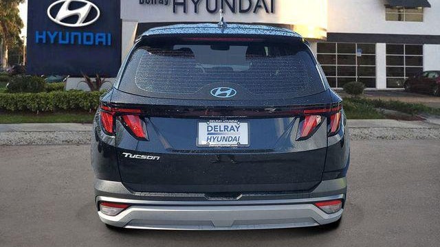2025 Hyundai TUCSON SE