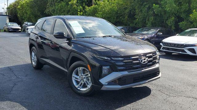2025 Hyundai TUCSON SE