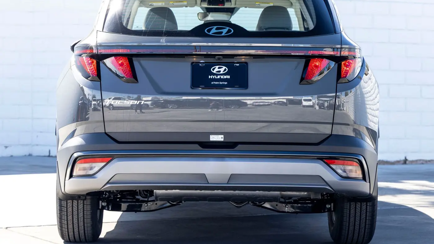2026 Hyundai TUCSON SE