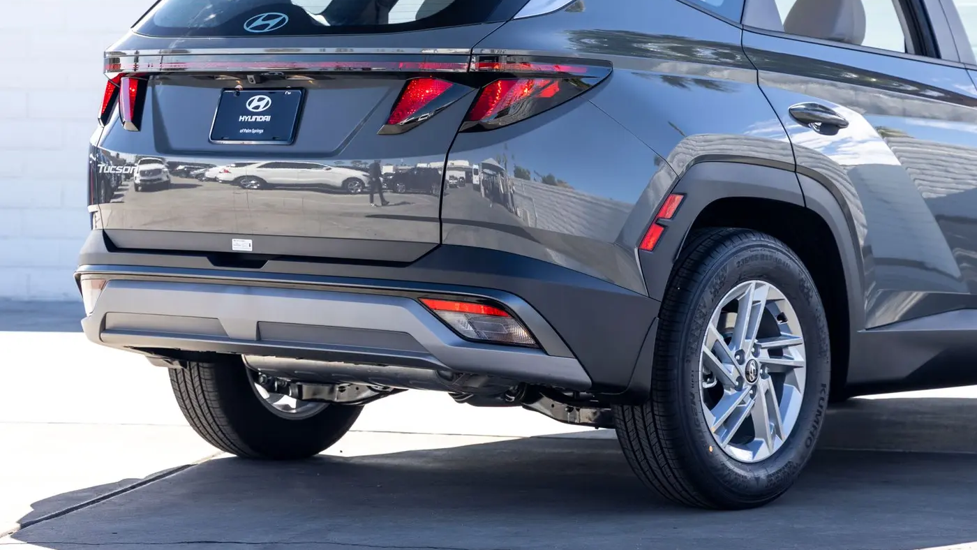 2026 Hyundai TUCSON SE