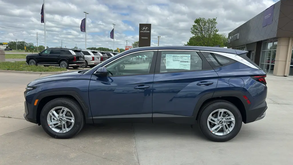 2026 Hyundai TUCSON SE