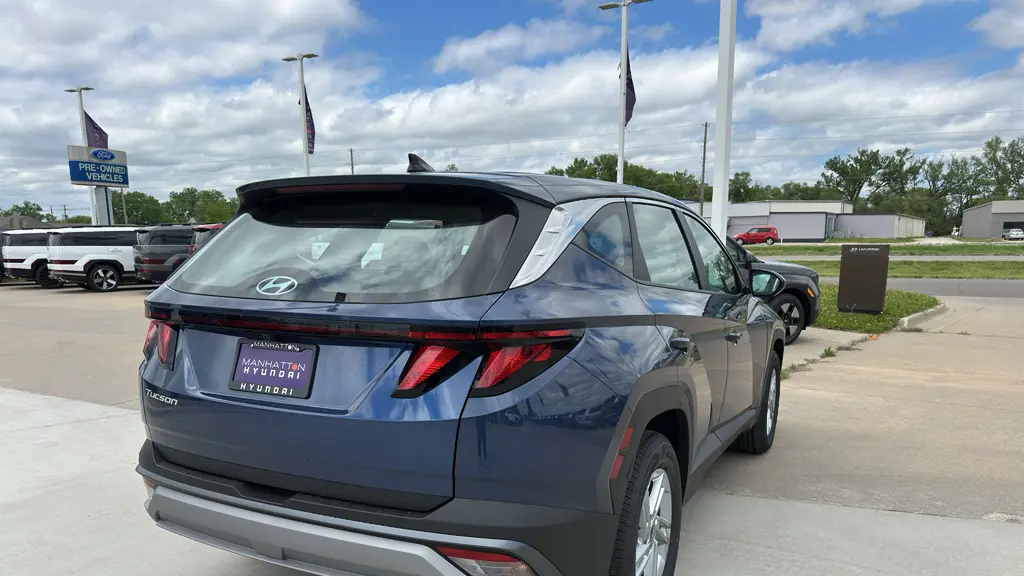2026 Hyundai TUCSON SE