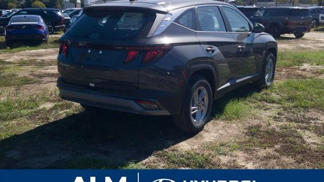 2026 Hyundai TUCSON SE