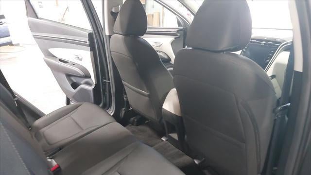2023 Hyundai TUCSON SE