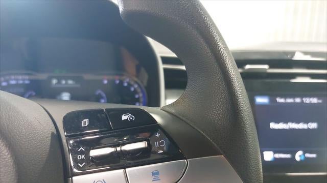 2023 Hyundai TUCSON SE