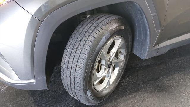 2023 Hyundai TUCSON SE