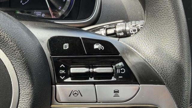 2023 Hyundai TUCSON SE