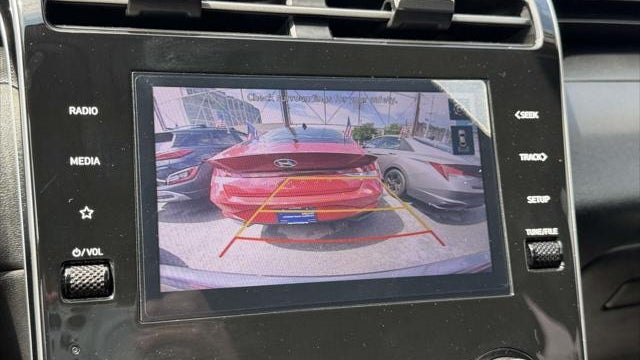 2023 Hyundai TUCSON SE