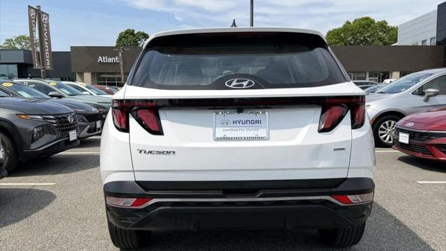 2023 Hyundai TUCSON SE