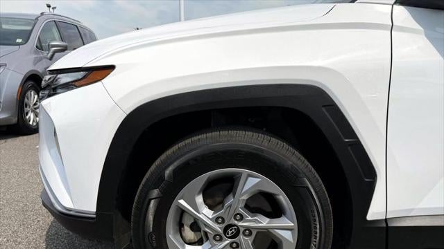 2023 Hyundai TUCSON SE