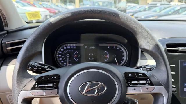 2023 Hyundai TUCSON SE