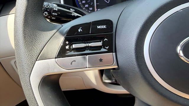 2023 Hyundai TUCSON SE