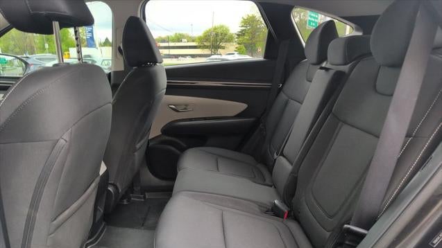 2023 Hyundai TUCSON SE
