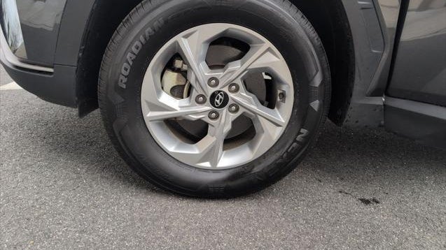 2023 Hyundai TUCSON SE
