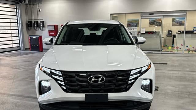 2023 Hyundai TUCSON SE