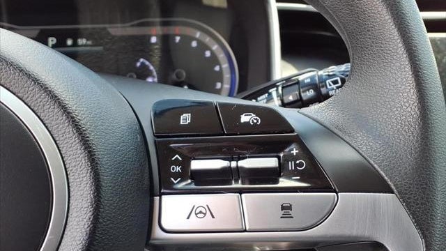 2023 Hyundai TUCSON SE