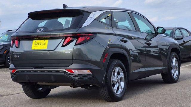 2023 Hyundai TUCSON SE