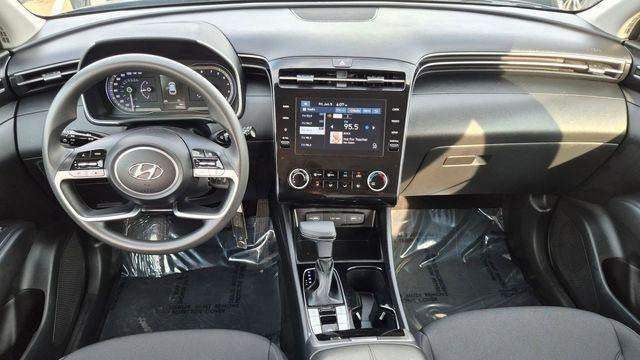 2023 Hyundai TUCSON SE