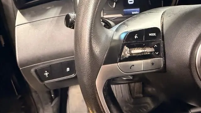 2022 Hyundai TUCSON SE