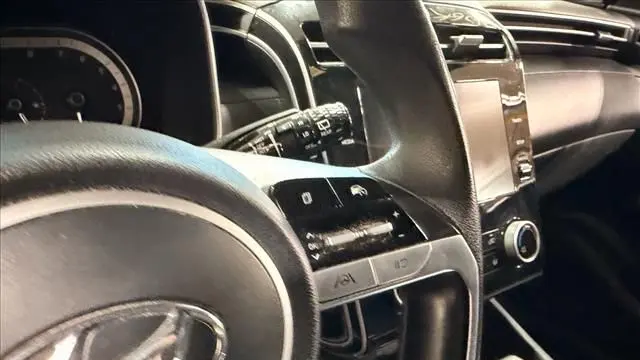 2022 Hyundai TUCSON SE