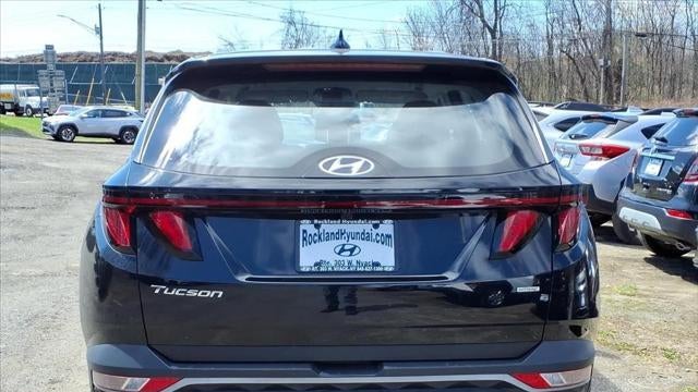 2023 Hyundai TUCSON SE