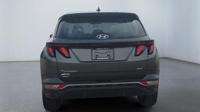 2023 Hyundai TUCSON SE
