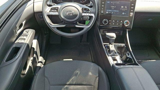 2023 Hyundai TUCSON SE