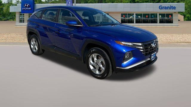 2022 Hyundai TUCSON SE