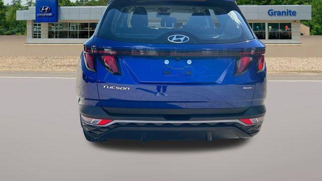 2022 Hyundai TUCSON SE