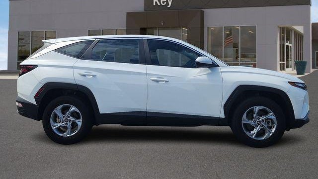 2023 Hyundai TUCSON SE