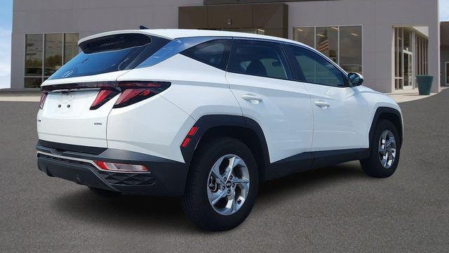 2023 Hyundai TUCSON SE