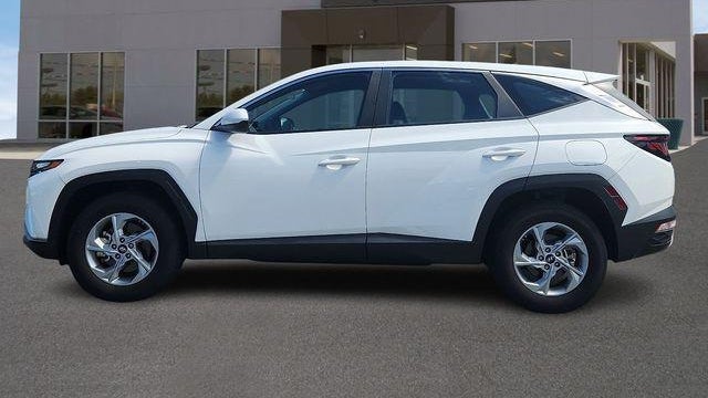 2023 Hyundai TUCSON SE