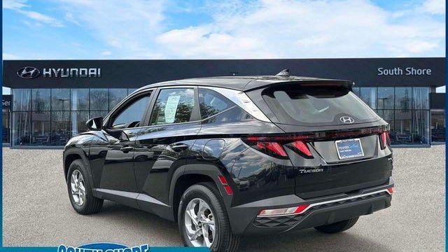 2023 Hyundai TUCSON SE