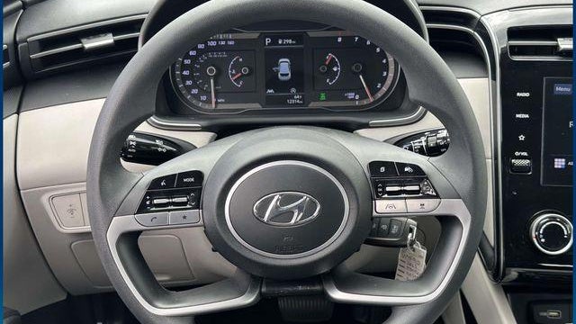 2023 Hyundai TUCSON SE