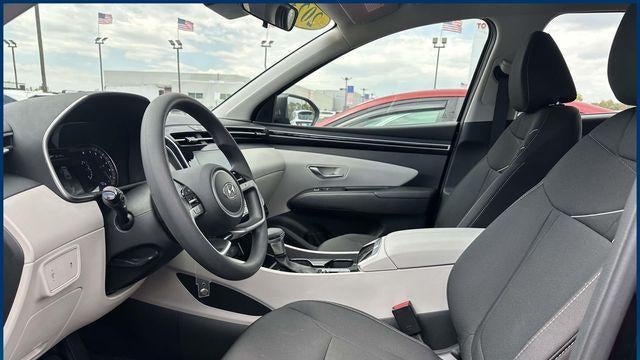 2023 Hyundai TUCSON SE