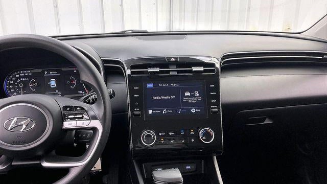 2023 Hyundai TUCSON SE