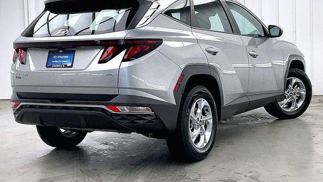 2023 Hyundai TUCSON SE